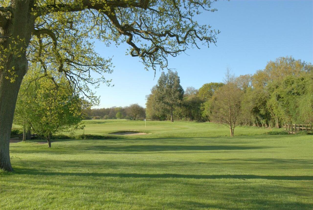 Blacknest Golf And Country Club Alton  Exterior foto