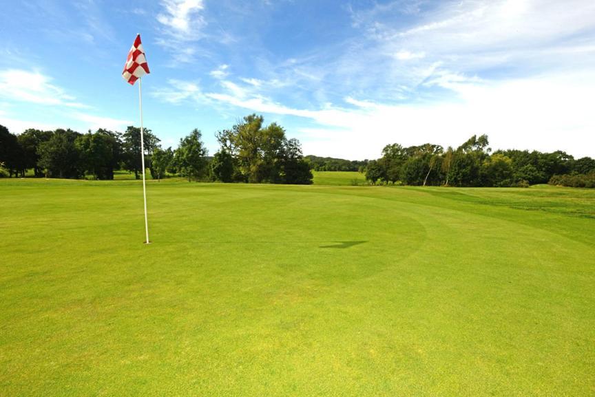 Blacknest Golf And Country Club Alton  Exterior foto